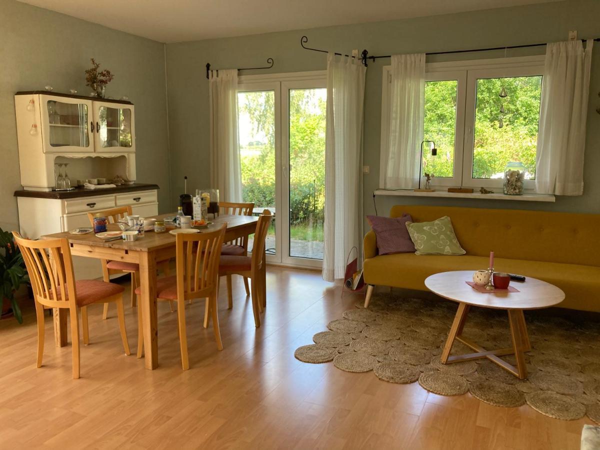 Ferienhaus Am Wasser Im Gruenen Zecherin Εξωτερικό φωτογραφία