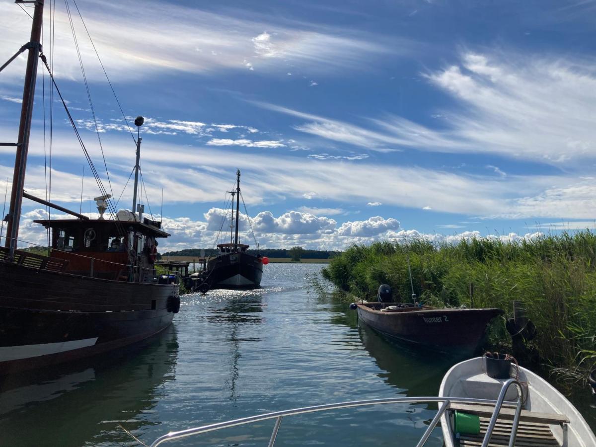 Ferienhaus Am Wasser Im Gruenen Zecherin Εξωτερικό φωτογραφία
